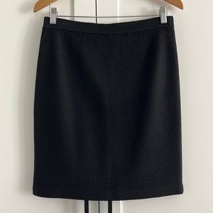 St. John Collection - Black Knit Skirt
Sz 8